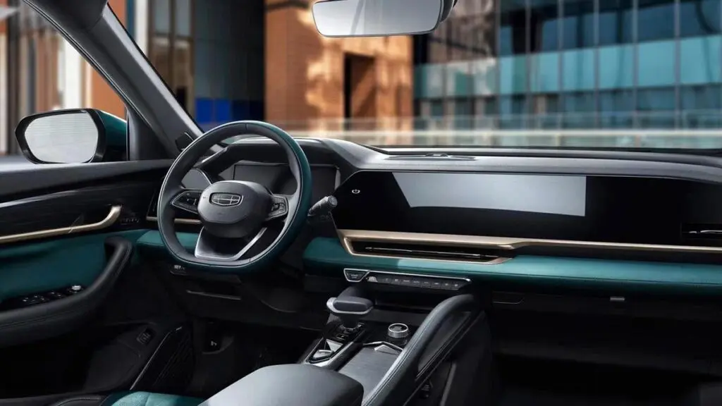 На передней панели Geely KX11 установлены 3 экрана с диагональю 12,3”