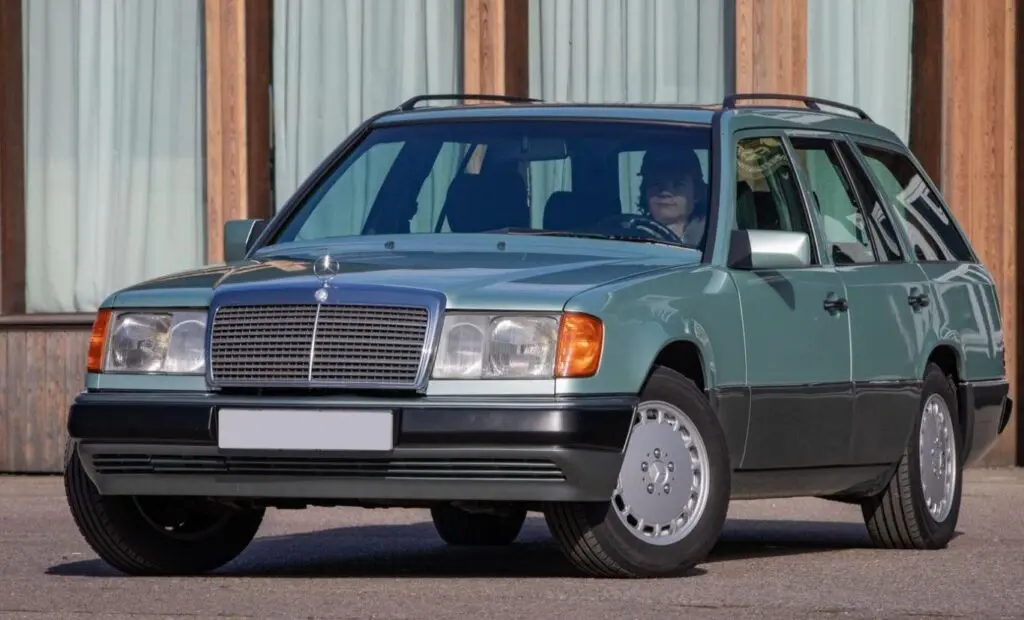 Mercedes S124