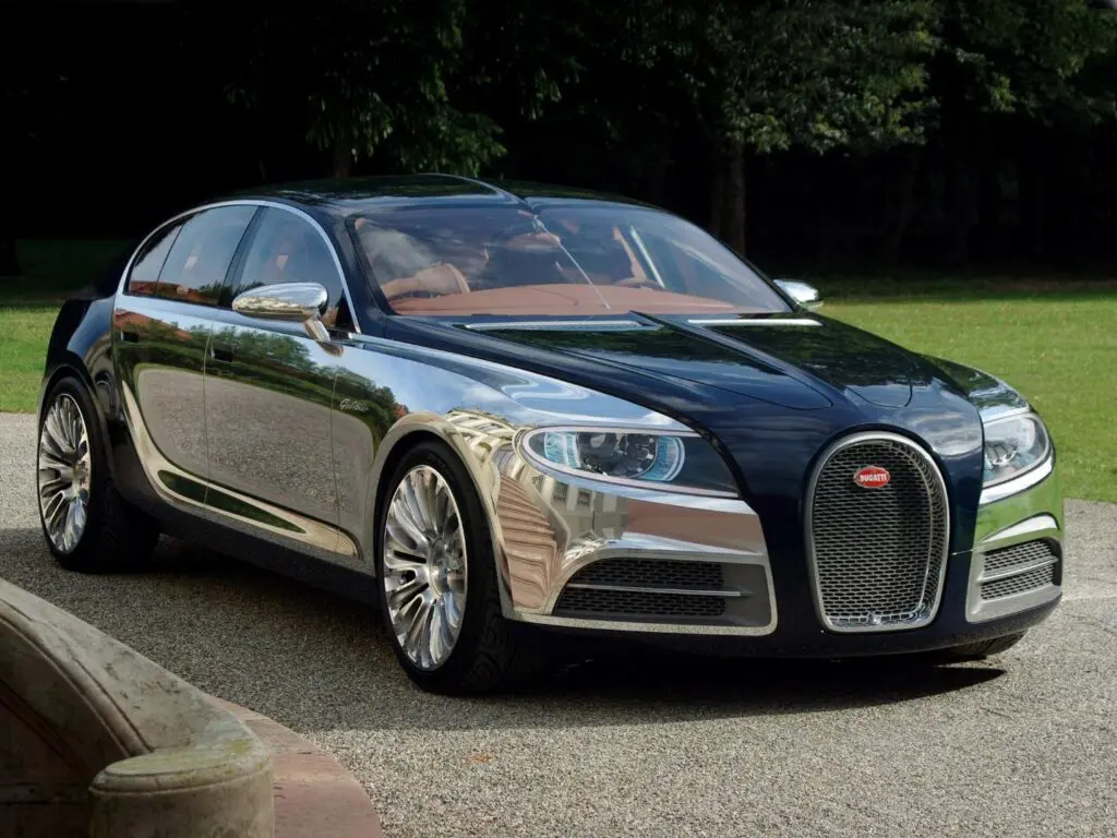 Седан Bugatti C16 Calibier разгоняется до «сотни» за 2,7 секунды и развивает максимальную скорость 350 км/ч