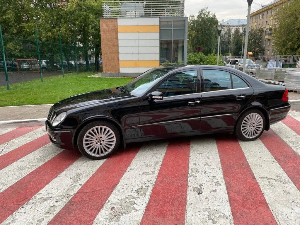 Этот автомобиль 2008 г выпуска предлагают за 960 тыс. рублей