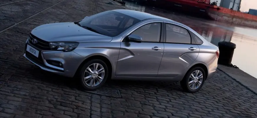 Пересаживаемся из бюджетной Лады в дорогой бизнес-класс: покупка Mercedes-Benz E-класса W211 с пробегом