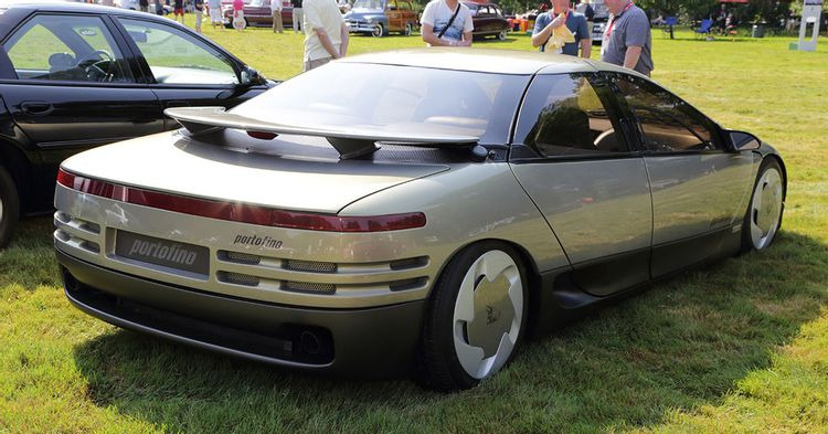 Chrysler Lamborghini Portofino – вид сзади