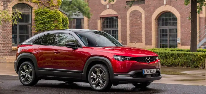 Электромобиль Mazda MX-30 можно купить в России. Цены, технические параметры, особенности эксплуатации