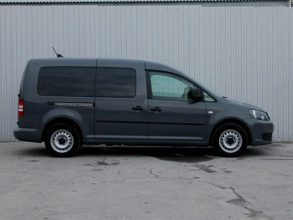 При бюджете 1,2-1,3 млн рублей можно купить Volkswagen Caddy 2015-2017 г выпуска с пробегом до 150 тыс. км
