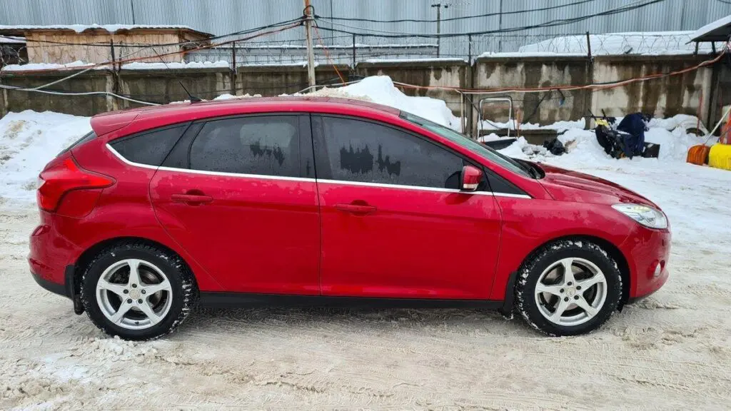 Ford Focus – 2018 г. выпуска, 1.6, «механика», 65 000 км пробега, 890 тыс. руб.