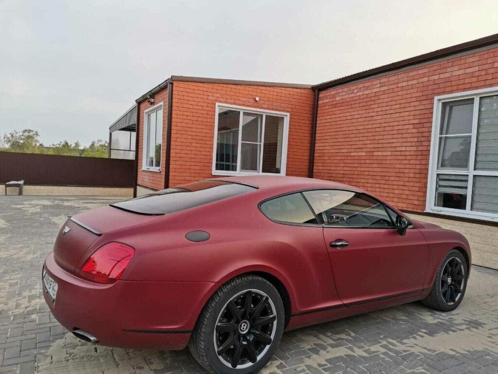 Bentley Continental GT с матовой окраской кузова