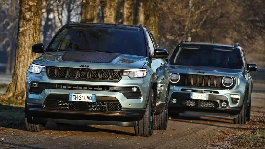 Гибридные версии Jeep Compass и Renegade