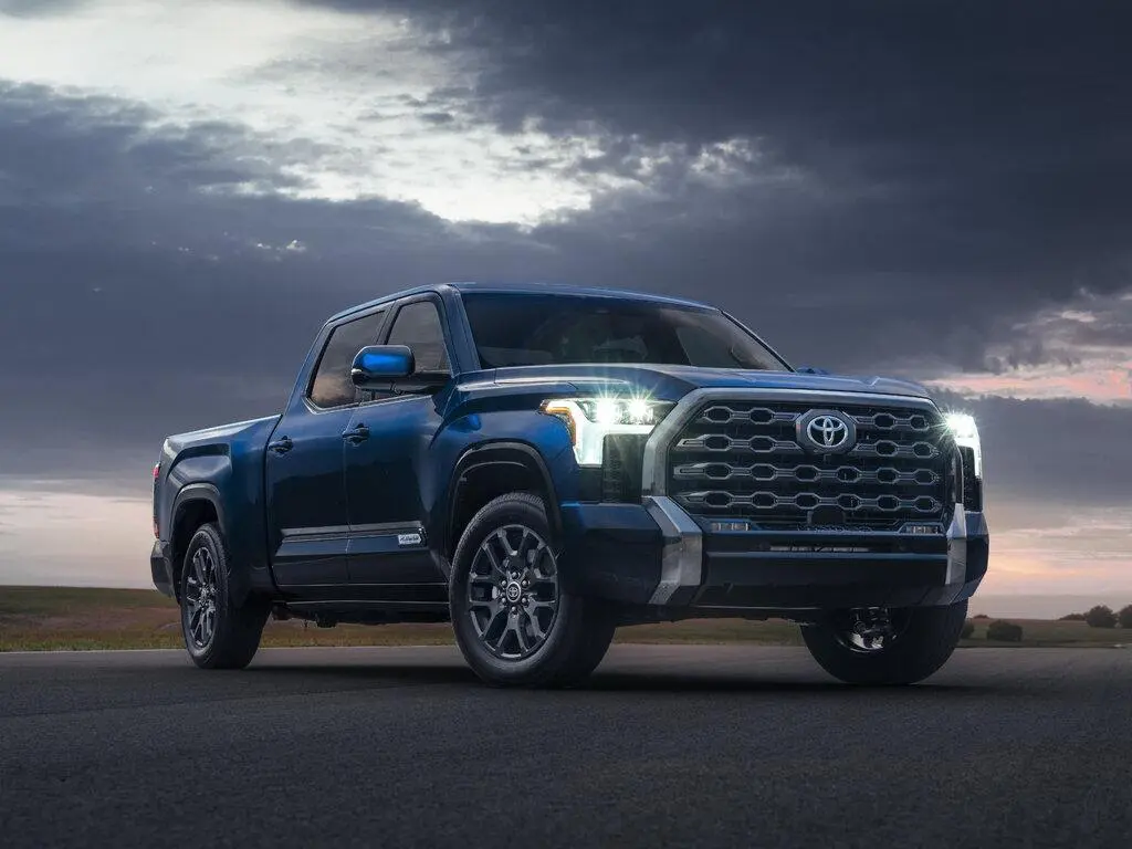 Победитель в категории полноразмерных пикапов – Toyota Tundra