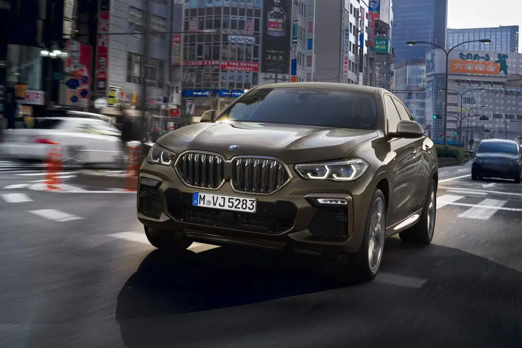 Худшая динамика и большой расход топлива BMW X6 обусловлены увеличением массы