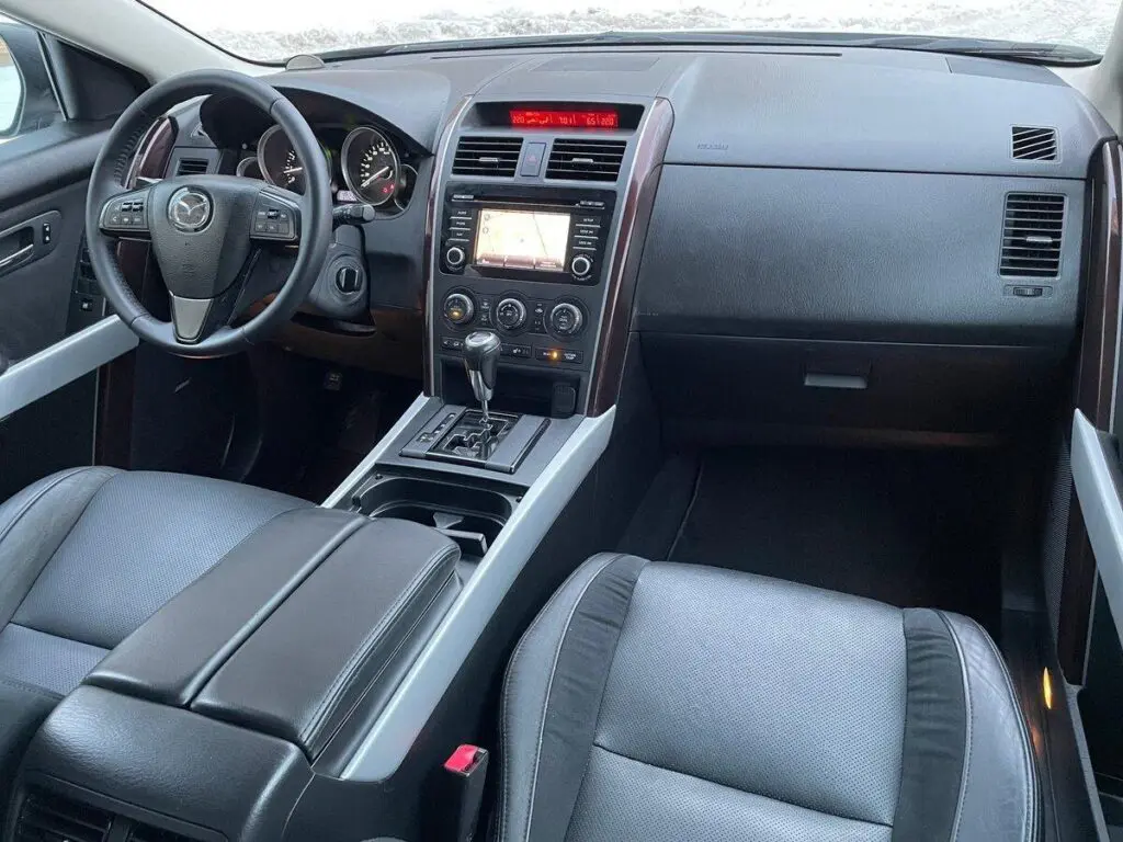 Состояние салона автомобиля с пробегом 130 тыс. км
