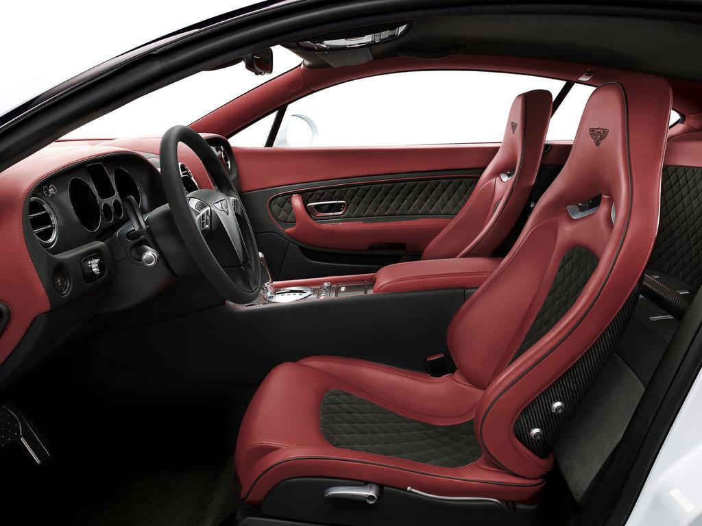 Спортивный вариант отделки салона Bentley Continental GT
