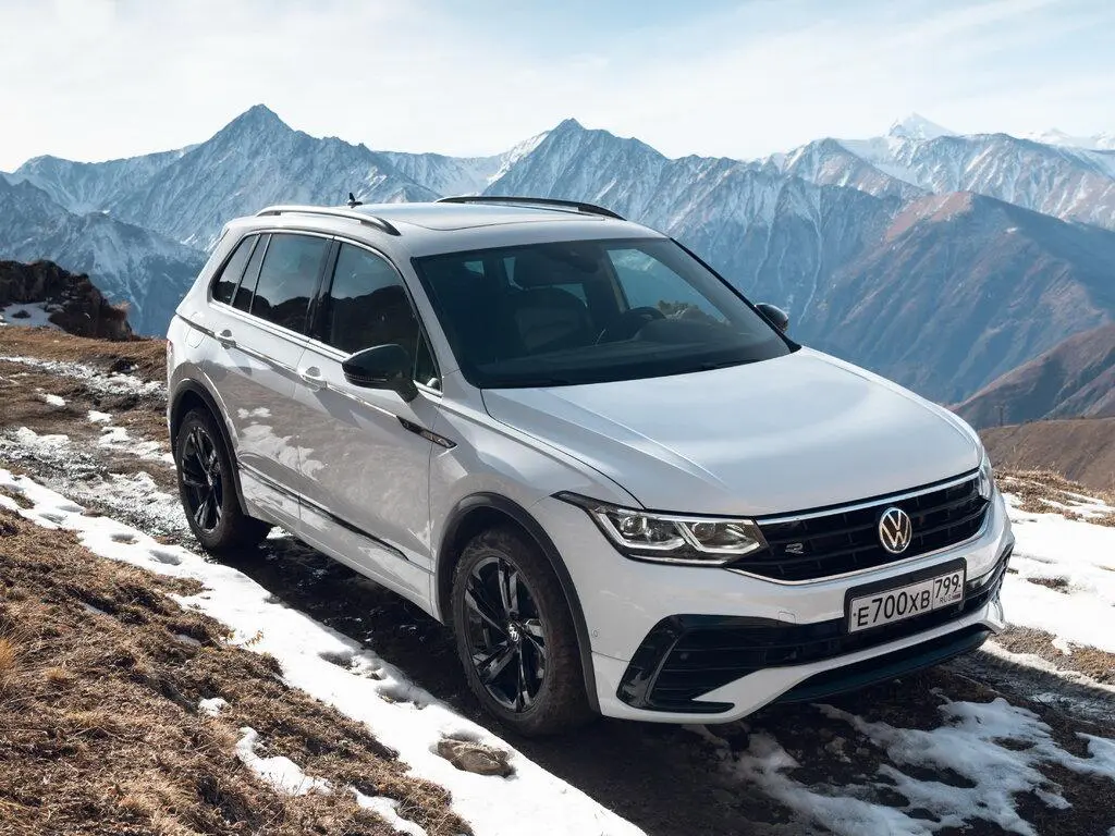 Минимальная высота просвета под передней частью Volkswagen Tiguan – всего 180 мм