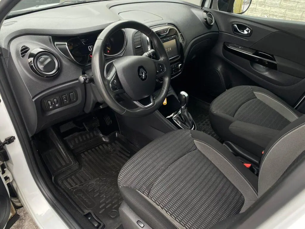 Салон Renault Kaptur с пробегом 75 тыс. километров