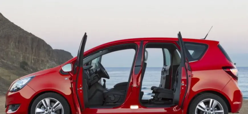 Стоит ли покупать Opel Meriva второго поколения с пробегом: выбор подходящего варианта на вторичном рынке
