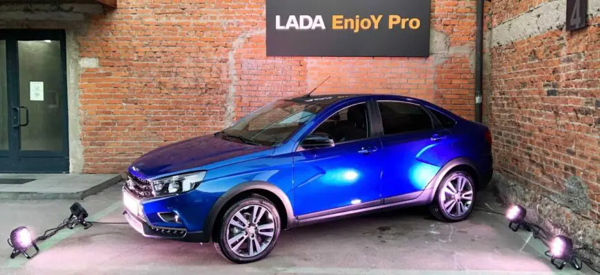 Как работает Lada Enjoy Pro: обзор системы мультимедиа и фирменного сервиса