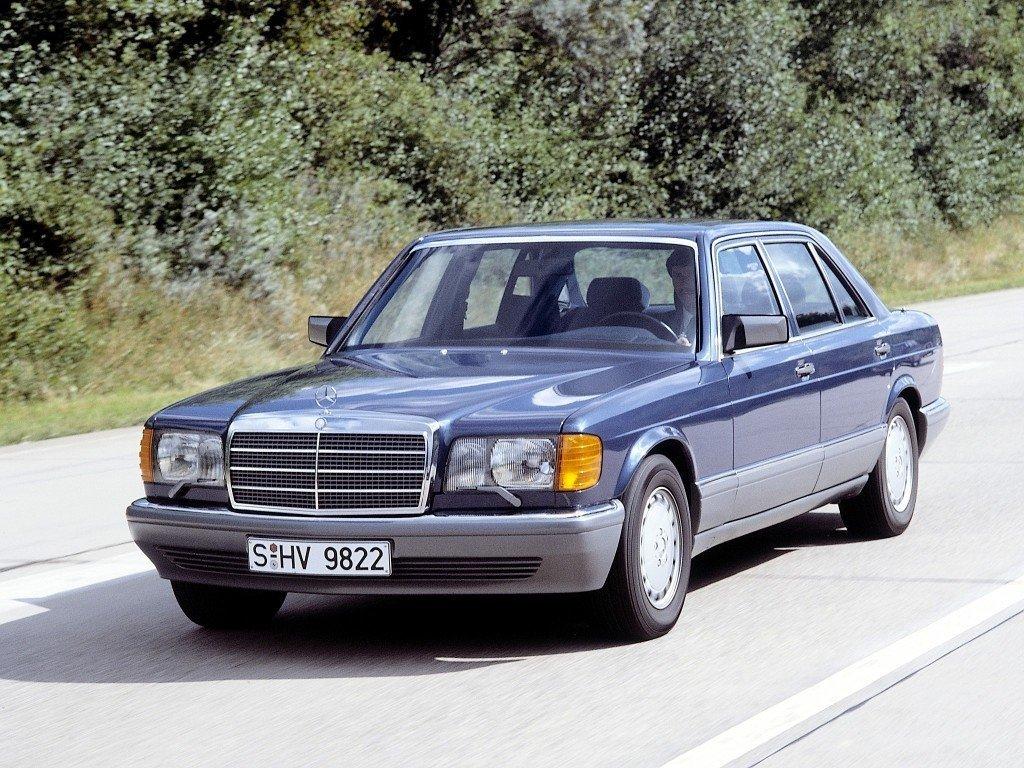 Дорогой Mercedes-Benz S-класса (W126) выпускали с 1985 по 1991 год