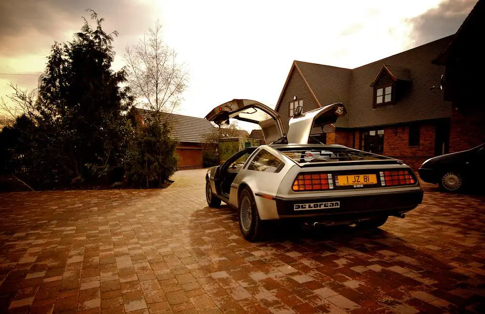 Возвращение оригинального DeLorean DMC-12 в современном исполнении вполне вероятно