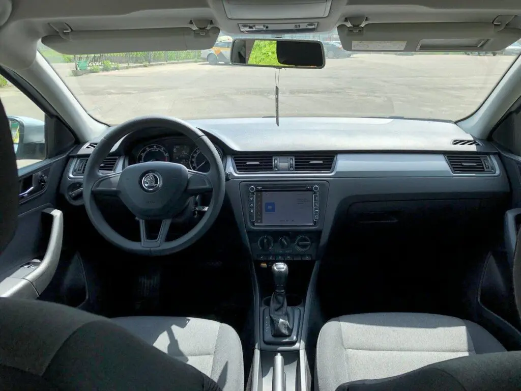 Дополнительный плюс Skoda Rapid с пробегом – расширенное опциональное оснащение