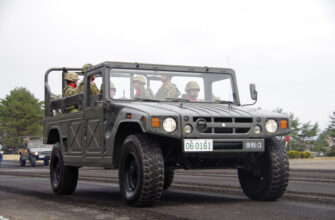 Что такое японский Hummer: редкий внедорожник Toyota Mega Cruiser