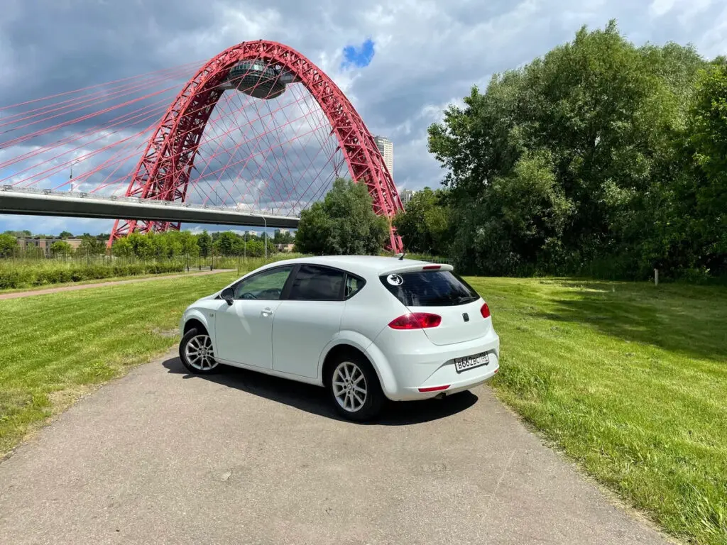 SEAT Leon – 2010 г, 230 000 км, 455 тыс. руб
