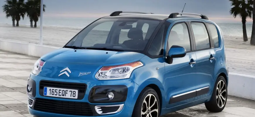 Надежный кузов и проблемные атмосферные моторы Citroën C3 Picasso: что надо учесть при покупке минивэна с пробегом