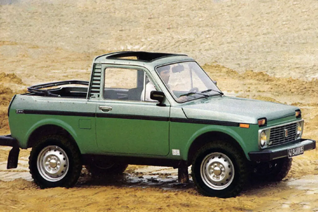Lada Niva Plein Soleil