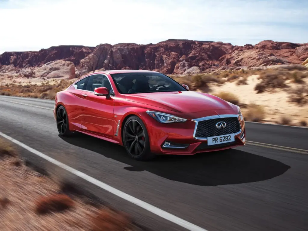 В исполнении с полным приводом Infiniti Q60 разгоняется до «сотни» за 5 секунд, развивает максимальную скорость 250 км/ч
