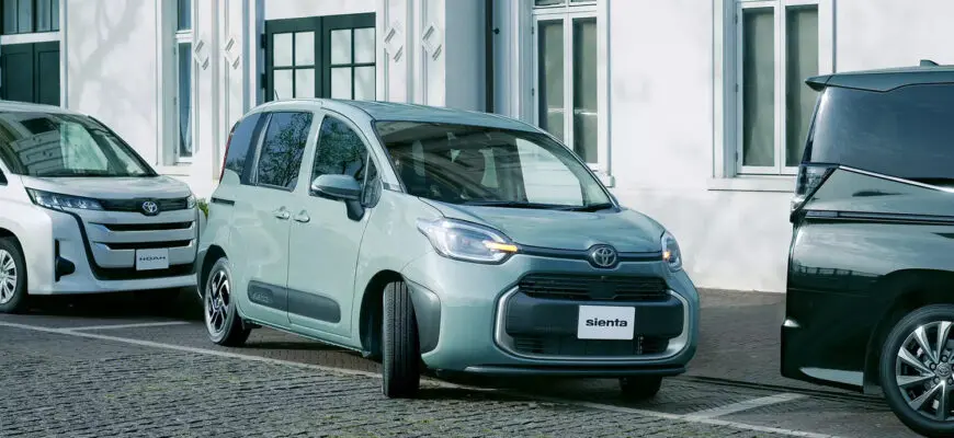 Выгодный автомобиль Toyota Sienta: просторный минивэн без лишних затрат, особенности модели нового поколения