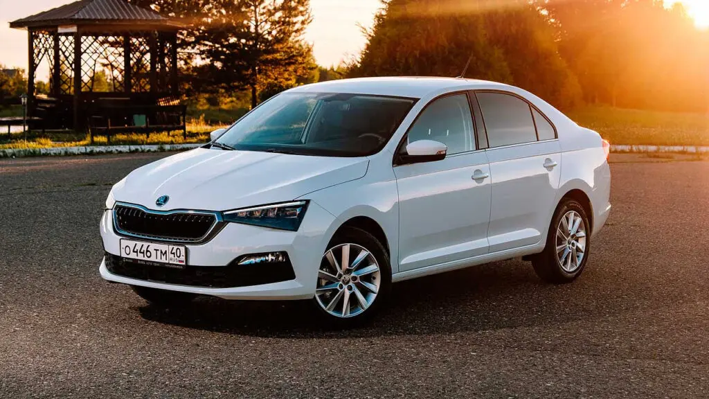 Очень дорогой утилитарный автомобиль Skoda Rapid