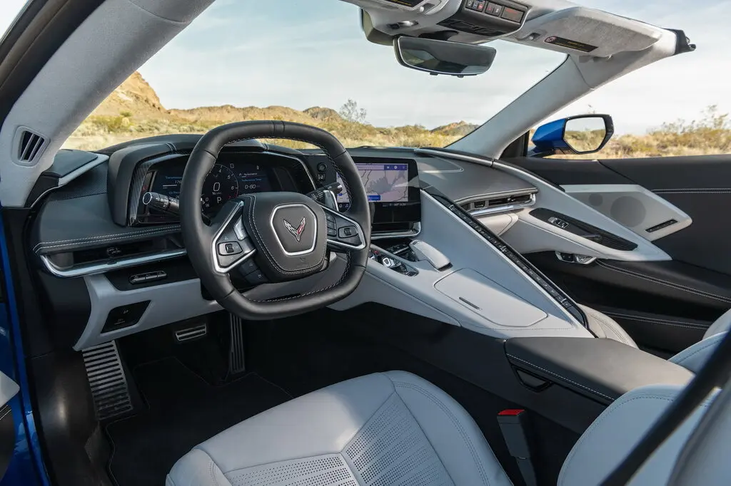 Салон Chevrolet Corvette