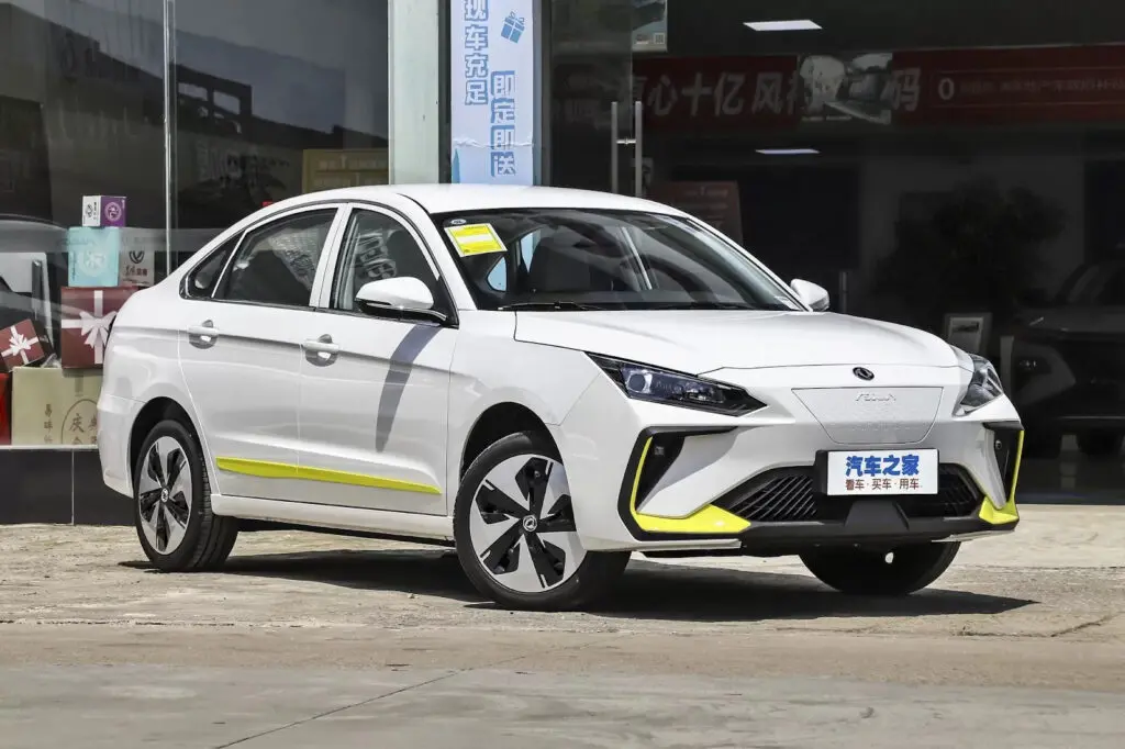 Значительные изменения передней части кузова Dongfeng E70 Pro