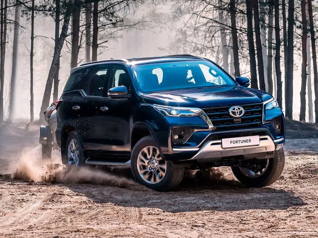 Toyota Fortuner для российского рынка в топовой комплектации