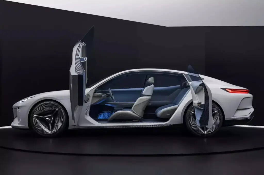Так будет выглядеть серийный седан Geely