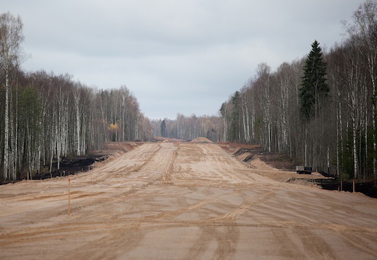 Платную трассу "Москва - Санкт-Петербург" откроют в начале 2018 года