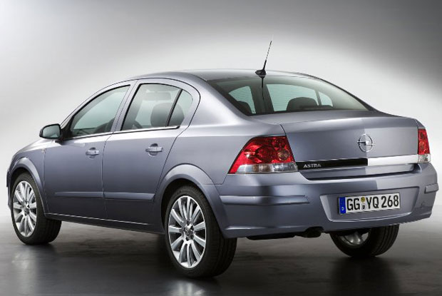 Седан Opel Astra покорит российский рынок