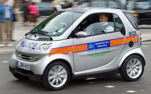 Британская полиция ездит на ‘розетках’