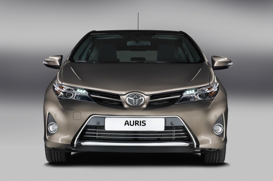 Toyota "засветила" новый хэтчбек Auris
