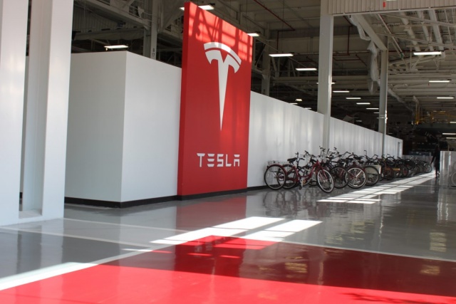 Tesla построит первый европейский завод под Берлином