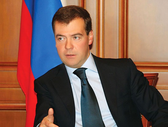 Медведев утвердил увеличение штрафов для столиц