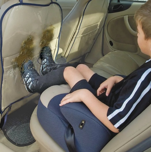 Единственный способ защитить автомобиль от ног ребенка