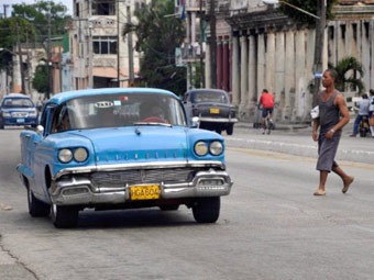 Кубинцам разрешили купле-продажу автомобилей