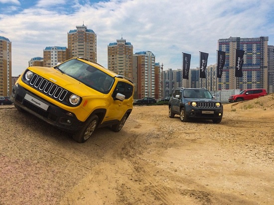 Jeep Renegade уже продаже по цене от 1 189 000 рублей