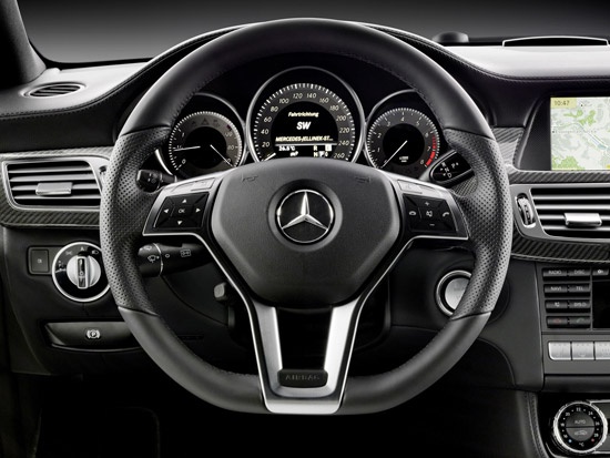Обзор Mercedes-Benz CLS 2010