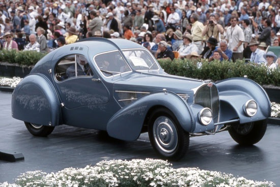 Легендарный Bugatti 1936 года продали за  млн.