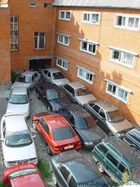 Парковка во дворах стоила москвичам 11 миллионов рублей