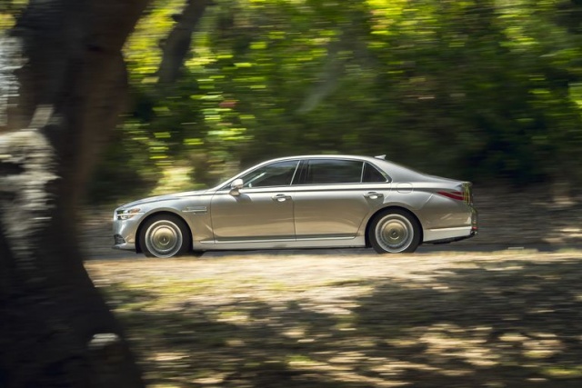 Genesis G90 рестайлинг