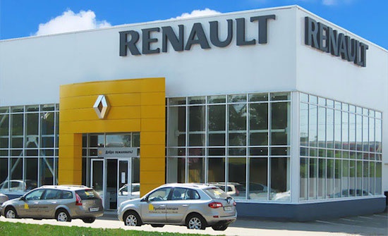 Renault немного снизил цены в России
