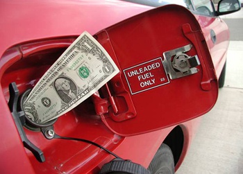Транспортный налог предложено включить в стоимость бензина