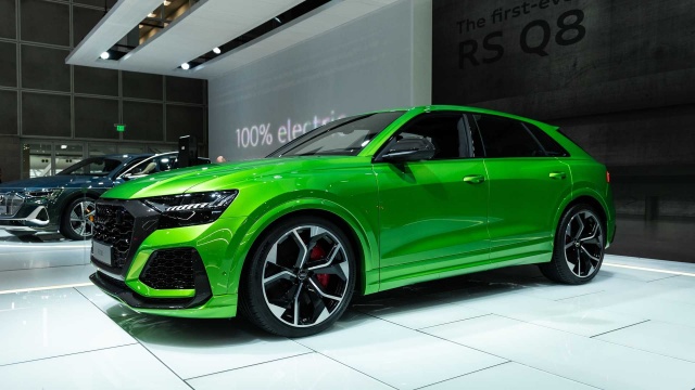 Отдел дизайна Audi планирует вовсе отказаться от кнопок и ручек в интерьере авто