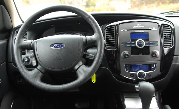 Салон Ford Escape 2008